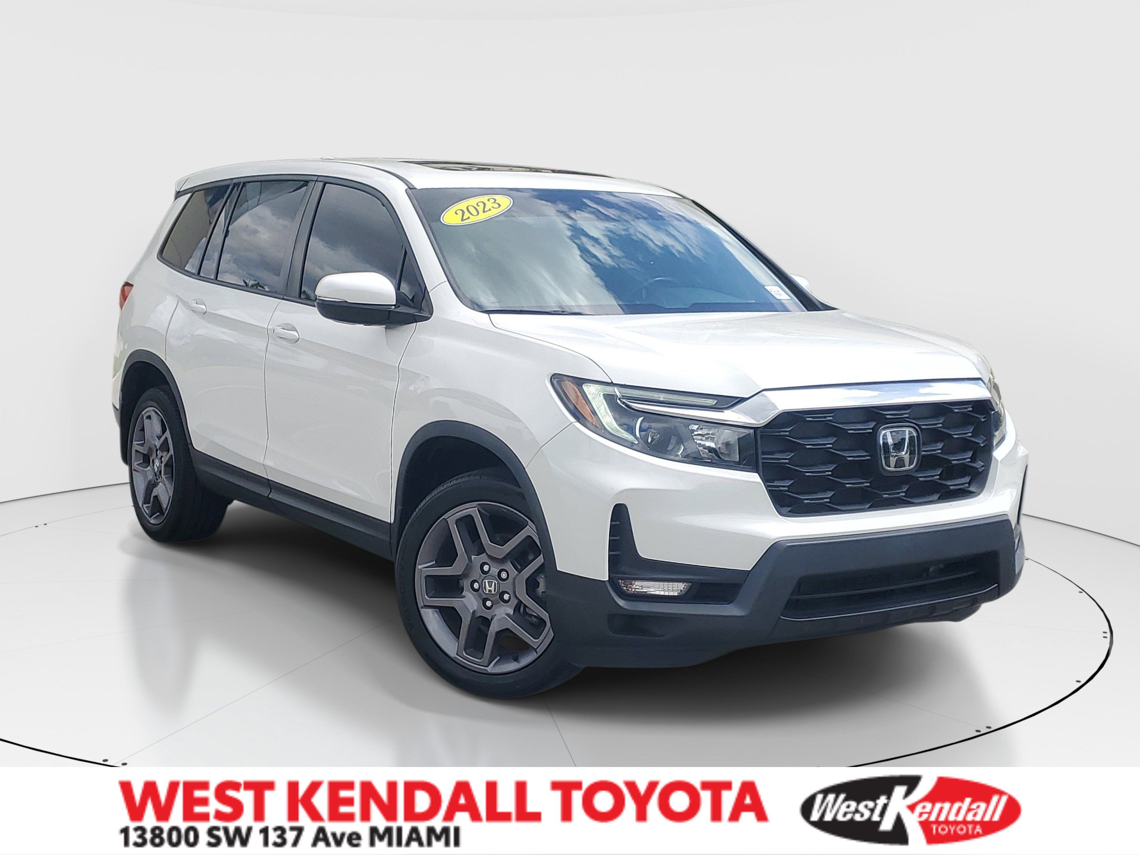 Used 2023 Honda Passport EX-L image 1