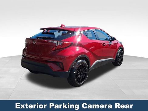 Used 2022 Toyota C-HR XLE FWD image 7