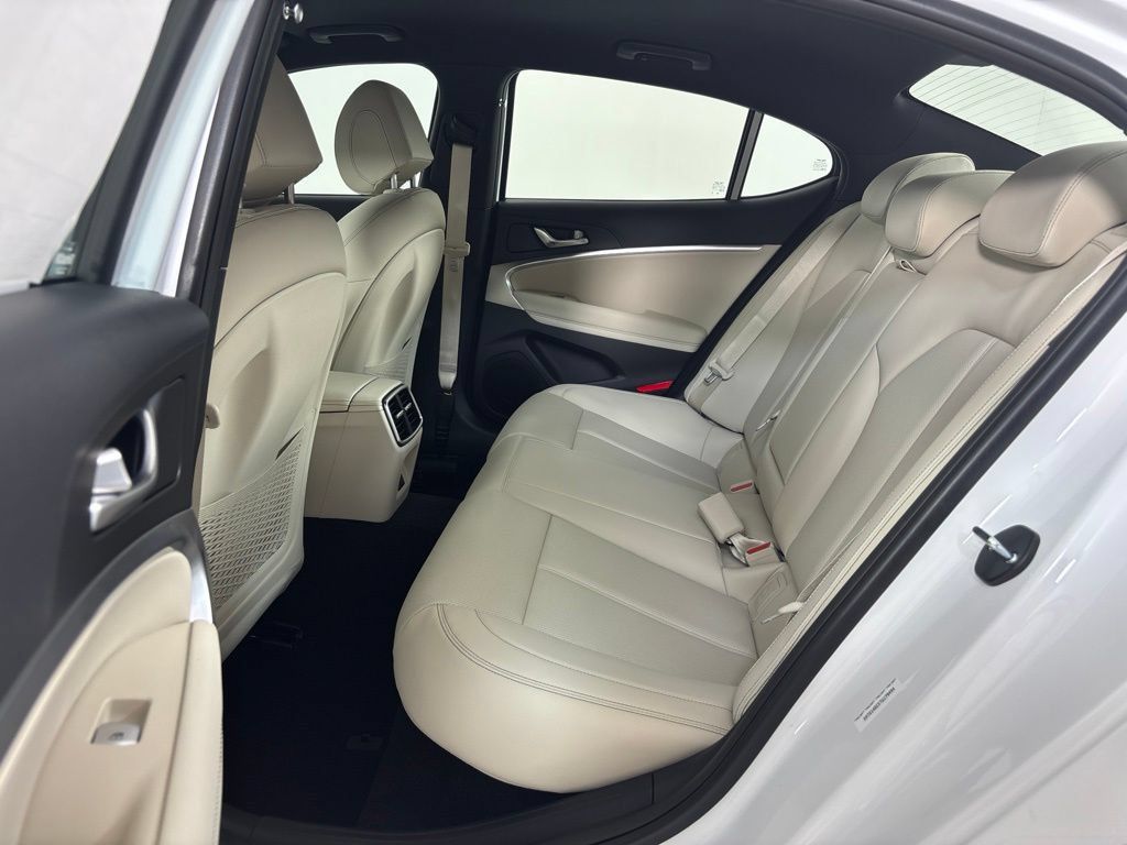 New 2026 Genesis G70 2.5T RWD image 18