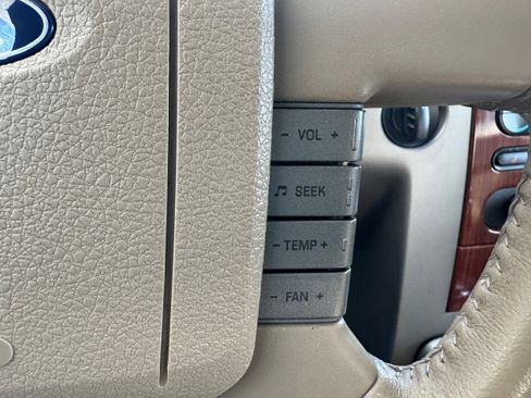 Used 2005 Ford F150 FX4 AWD/4WD image 17