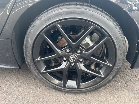 Used 2025 Honda Civic Sport image 33
