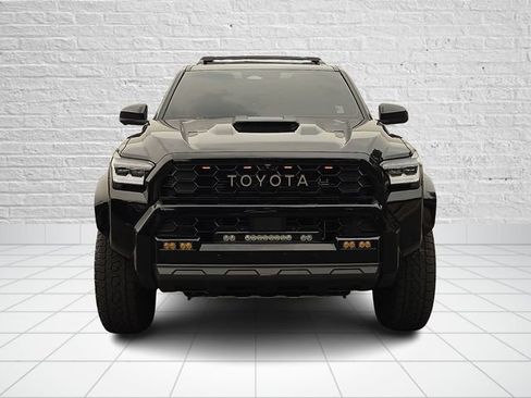 Used 2025 Toyota 4Runner TRD Pro AWD/4WD image 2