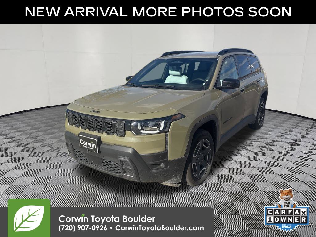 Used 2026 Jeep Cherokee Laredo AWD/4WD image 3