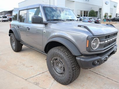 New 2025 Ford Bronco Big Bend w/ Black Diamond Package