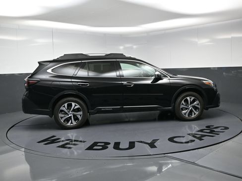 Used 2020 Subaru Outback Touring XT AWD/4WD image 10