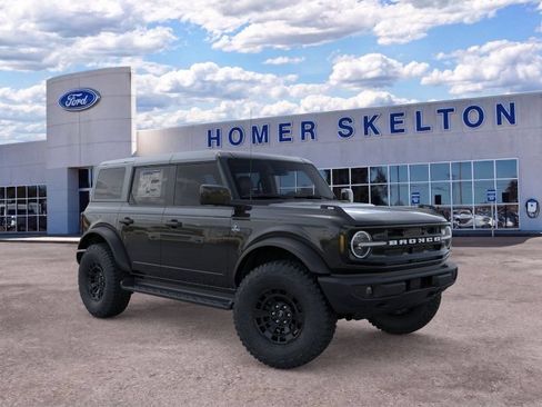 New 2026 Ford Bronco Outer Banks w/ Sasquatch Package AWD/4WD image 7