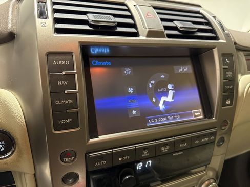 Used 2015 Lexus GX 460 w/ Premium Package image 19