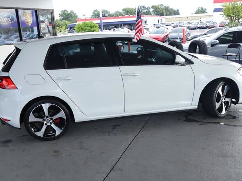 Used 2017 Volkswagen GTI S FWD image 4