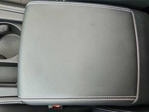 Used 2025 Jaguar F-PACE R-Dynamic S image 49