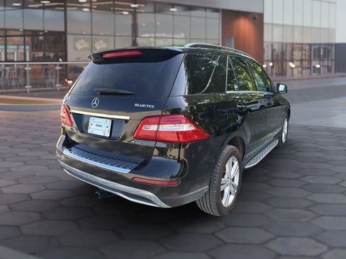 Used 2012 Mercedes-Benz ML 350 BlueTEC 4MATIC image 11
