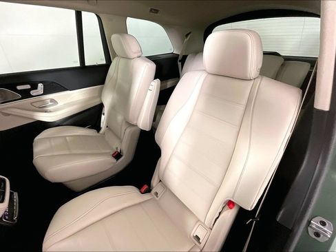 New 2026 Mercedes-Benz GLS 580 4MATIC image 10