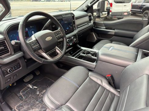 Used 2025 Ford F350 Platinum image 19