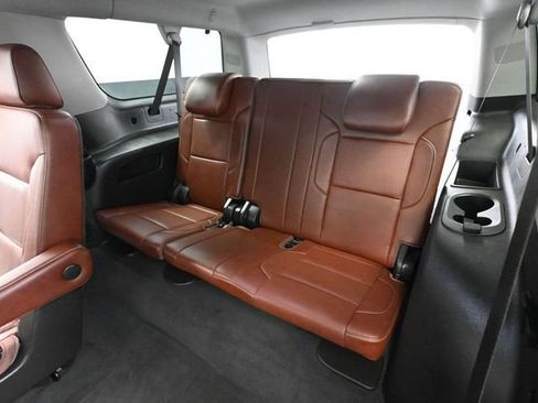 Used 2019 Chevrolet Suburban Premier w/ Premier Plus Edition AWD/4WD image 47
