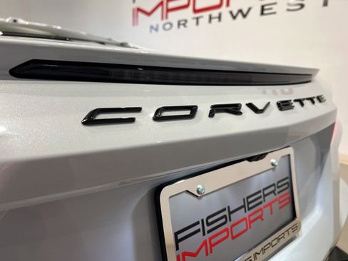 Used 2024 Chevrolet Corvette Stingray Premium Cpe w/ Battery Protection Package image 21
