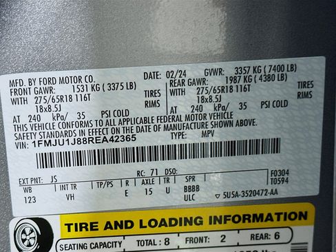 Used 2024 Ford Expedition XLT image 12