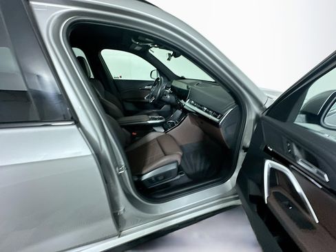 Used 2025 BMW X1 xDrive28i image 31