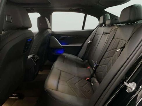 Used 2025 BMW i5 eDrive40i image 63