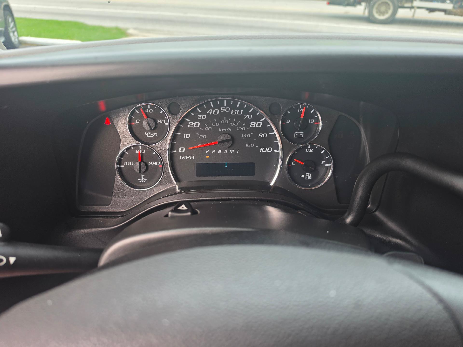 Used 2019 Chevrolet Express 2500 RWD image 11