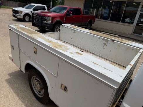 Used 2014 Ford F250 XL w/ Power Equipment Group RWD image 18
