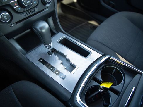 Used 2014 Dodge Charger R/T RWD image 15