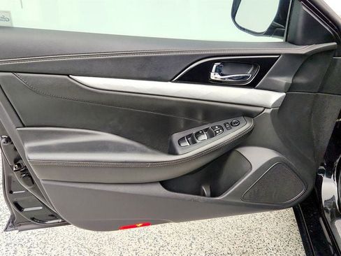 Used 2018 Nissan Maxima 3.5 SV FWD image 10