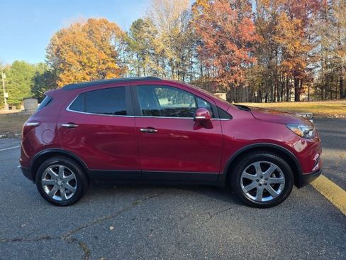 Used 2019 Buick Encore Essence w/ Experience Buick Package image 4