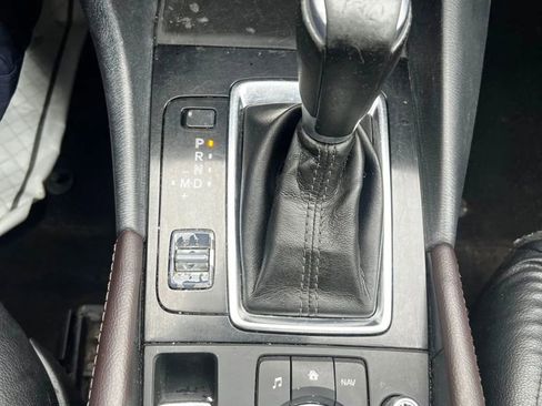 Used 2017 MAZDA MAZDA3 Grand Touring w/ Premium Equipment Package image 20