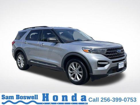 Used 2021 Ford Explorer XLT w/ Equipment Group 202A RWD image 1