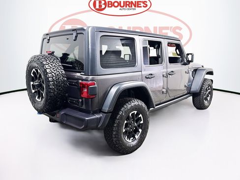 Used 2025 Jeep Wrangler Unlimited Rubicon 4xe image 9