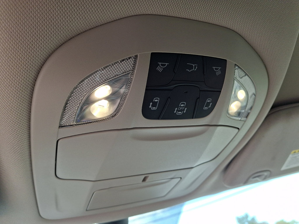 Certified 2023 Chrysler Pacifica Touring-L w/ Uconnect Theater Family Group AWD/4WD image 32