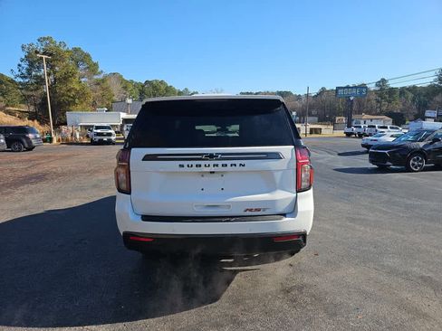 Used 2022 Chevrolet Suburban RST w/ Luxury Package image 4