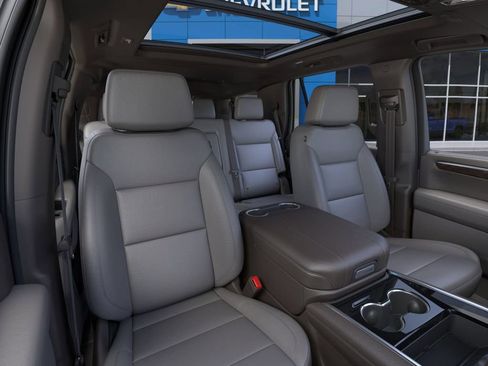New 2026 Chevrolet Tahoe Z71 w/ Sun And Tow Package AWD/4WD image 37
