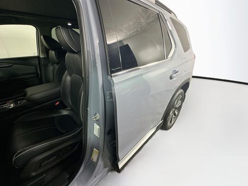 Used 2024 Honda Pilot Elite image 12