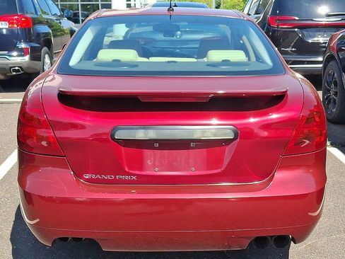 Used 2008 Pontiac Grand Prix GXP w/ Sun And Sound Package FWD image 5