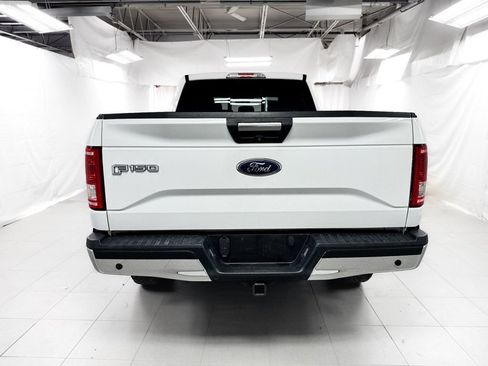 Used 2017 Ford F150 XLT w/ Equipment Group 302A Luxury AWD/4WD image 4