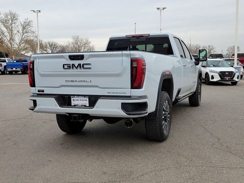 New 2026 GMC Sierra 3500 Denali Ultimate AWD/4WD image 10