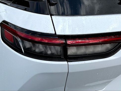 Certified 2024 Jeep Grand Cherokee Limited image 30