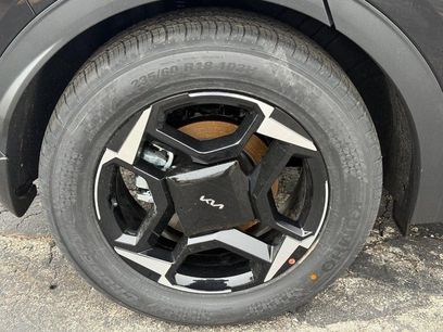 New 2026 Kia Sportage EX