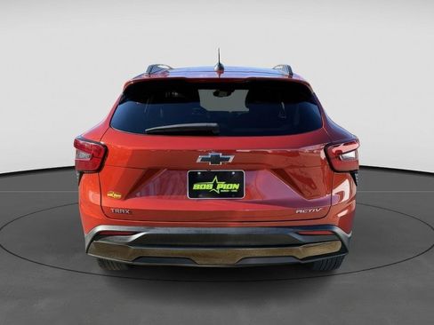 Certified 2024 Chevrolet Trax ACTIV w/ Sunroof Package image 6
