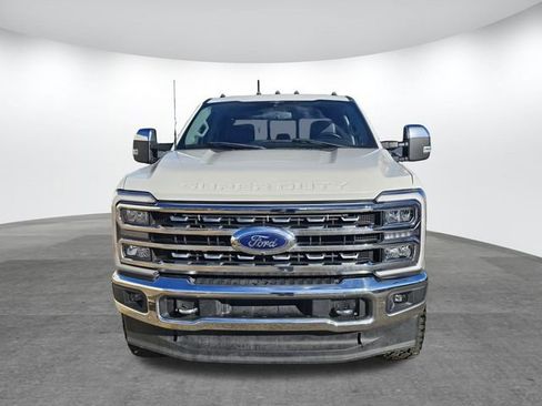 Used 2023 Ford F250 Lariat w/ Chrome Package image 2