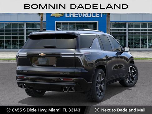 New 2026 Chevrolet Traverse High Country FWD image 5
