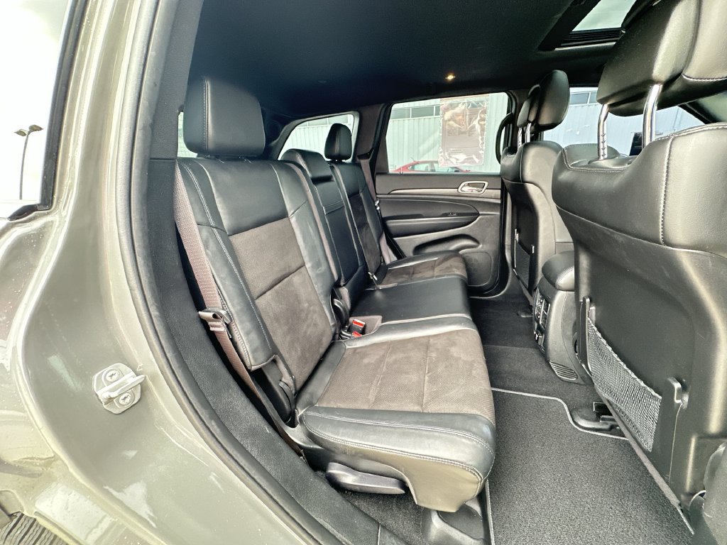 Used 2021 Jeep Grand Cherokee Laredo X AWD/4WD image 28