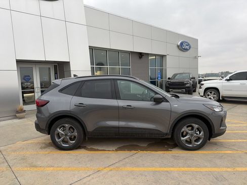 Used 2026 Ford Escape ST-Line AWD/4WD image 8