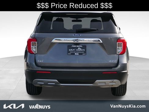 Used 2024 Ford Explorer XLT w/ Equipment Group 202A AWD/4WD image 4