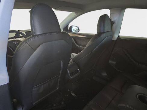 Used 2023 Tesla Model Y Long Range image 13