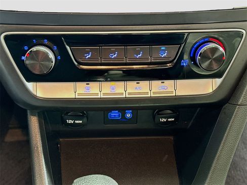 Used 2019 Hyundai Sonata SE image 16