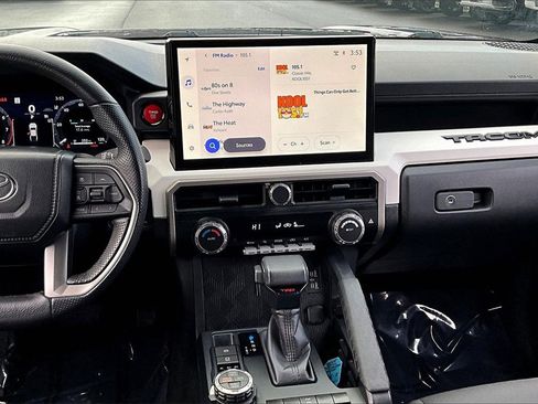 Used 2024 Toyota Tacoma TRD Off-Road image 6