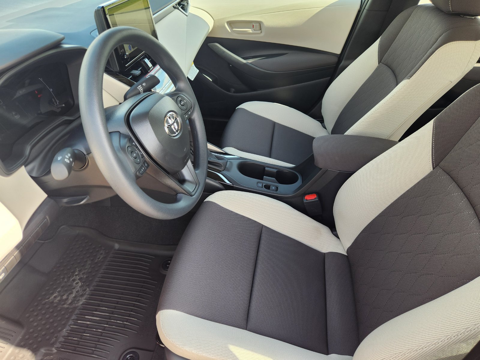New 2027 Toyota Corolla LE FWD image 12
