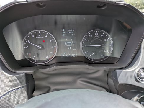 Used 2025 Subaru Forester Premium AWD/4WD image 29