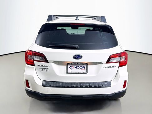Used 2016 Subaru Outback 2.5i Limited AWD/4WD image 6